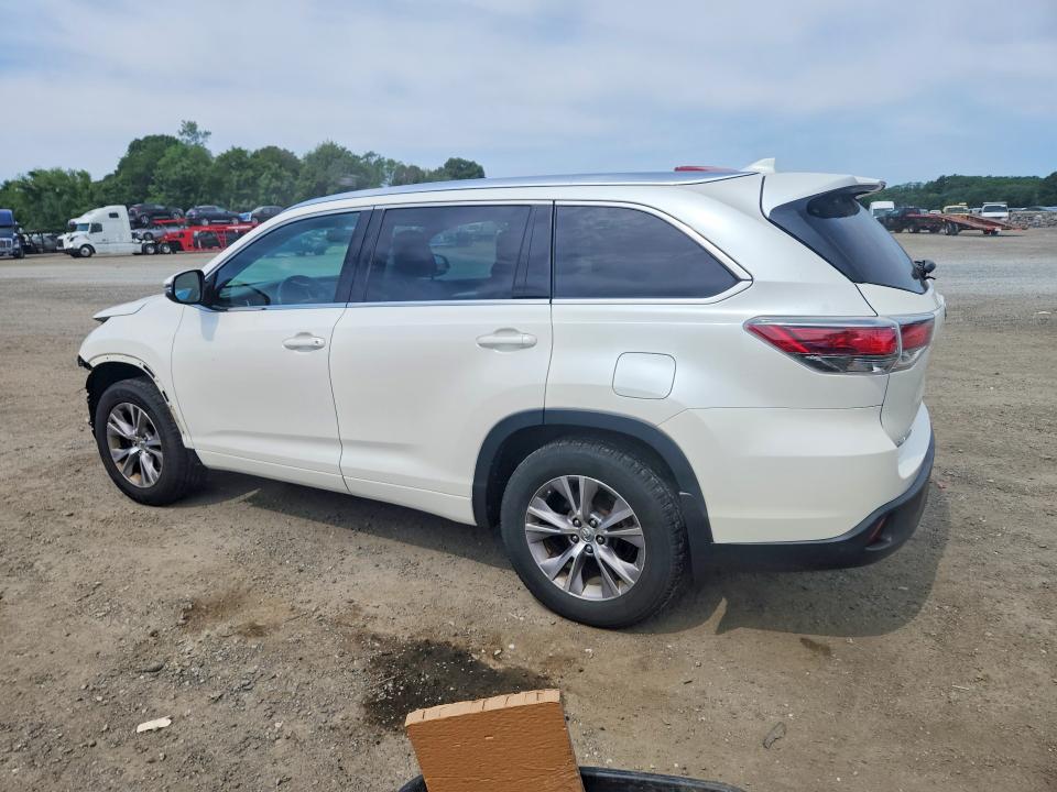 2014 Toyota Highlander VIN 5TDJKRFH3ES046653 COPART salvage auction — FRONT END, MA - CERT OF TITLE-RECONSTRCTD COLL, sold $300 on 2026-07-29 (photo 2)