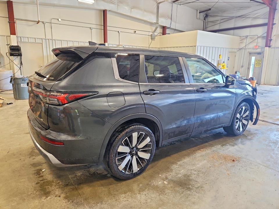 2025 Mitsubishi Outlander VIN JA4J4VA89SZ047398 COPART salvage auction — FRONT END, NJ - CERTIFICATE OF TITLE, sold $9,000 on 2026-07-27 (photo 3)