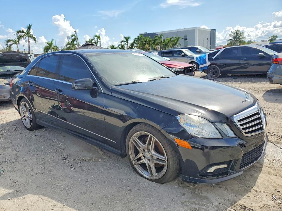 2011 Mercedes-benz E-class VIN WDDHF5GB8BA427516 COPART salvage auction — MINOR DENT/SCRATCHES, FL - CERT OF TITLE SLVG REBUILDABLE, sold $900 on 2026-08-14 (photo 4)