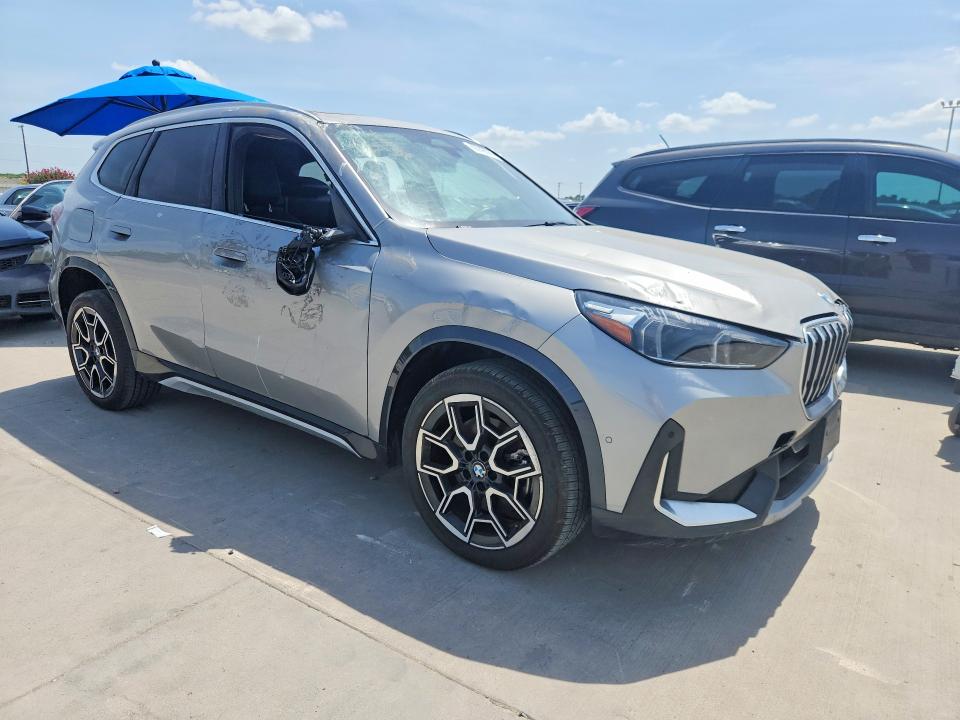 2025 BMW X1 VIN WBX73EF0XS5060290 COPART salvage auction — FRONT END, MA - CERT OF TITLE-SALVAGE (P), sold $12,200 on 2026-08-10 (photo 4)