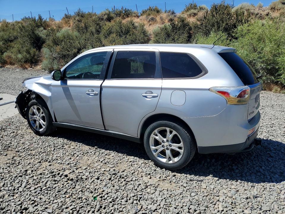 2014 Mitsubishi Outlander VIN JA4AZ3A37EZ015662 COPART salvage auction — SIDE, Salvage Title, sold $550 on 2026-07-16 (photo 2)