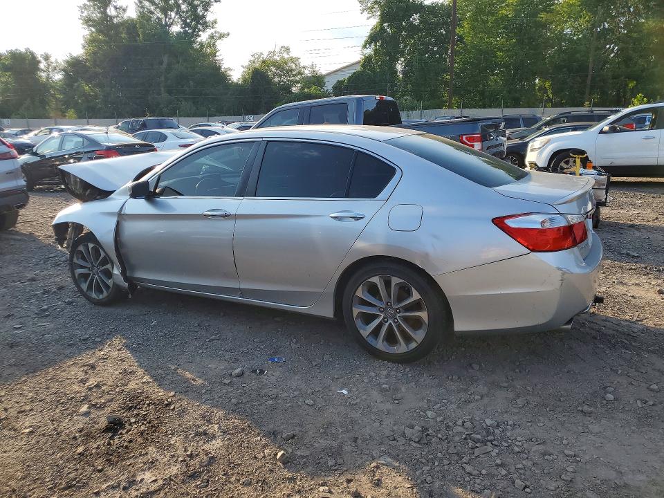 2014 Honda Accord VIN 1HGCR2F56EA063110 COPART salvage auction — FRONT END, Salvage Title, sold $275 on 2026-07-20 (photo 2)