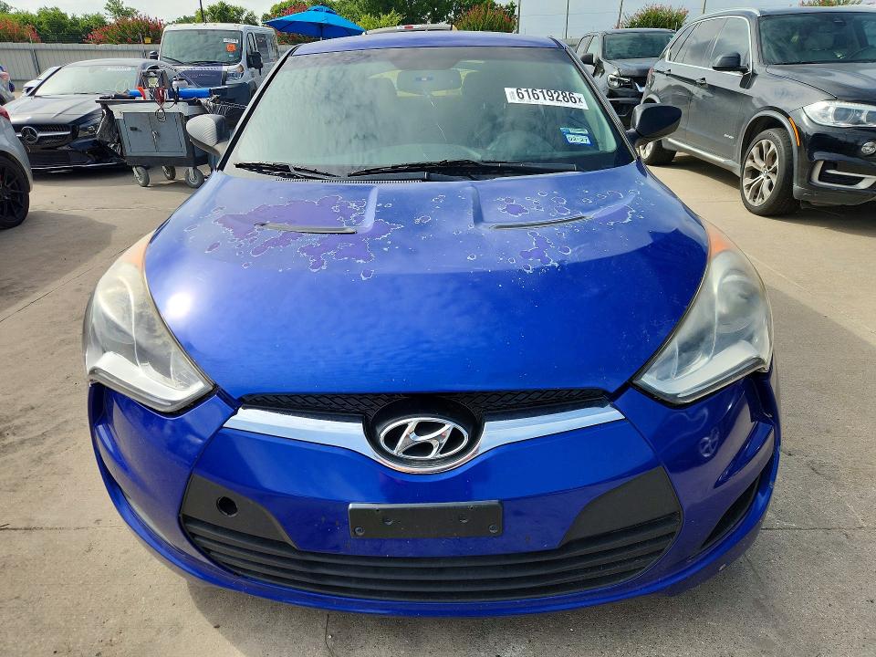 2013 Hyundai Veloster VIN KMHTC6AD3DU140899 COPART salvage auction — ALL OVER, Tx - Certificate Of Title, sold $225 on 2026-07-30 (photo 5)