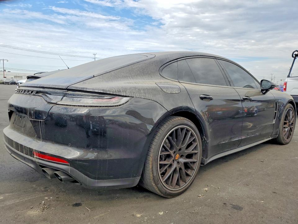 2023 Porsche Panamera VIN WP0AJ2A79PL103581 COPART salvage auction — MINOR DENT/SCRATCHES, CA - DIS/DLR/EXP ONLY CLEAN TITLE, sold $30,000 on 2026-07-29 (photo 3)