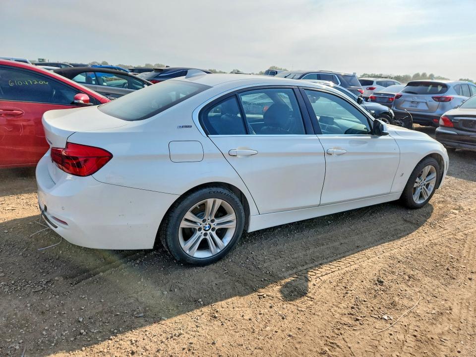 2017 BMW VIN WBA8E1C31HA029302 COPART salvage auction — MECHANICAL, IL - CERTIFICATE OF TITLE, sold $2,750 on 2026-07-30 (photo 3)