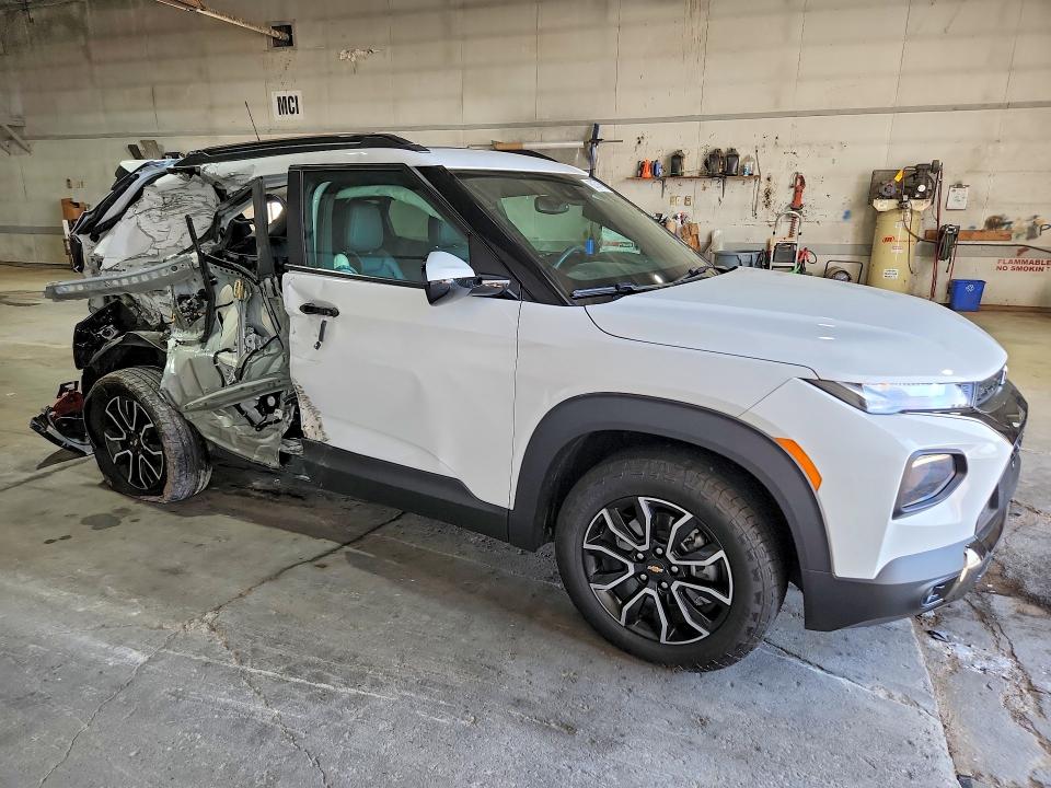 2023 Chevrolet Trailblazer VIN KL79MSSL0PB096884 COPART salvage auction — SIDE, Mi - Certificate Of Title, sold $3,400 on 2026-07-31 (photo 4)