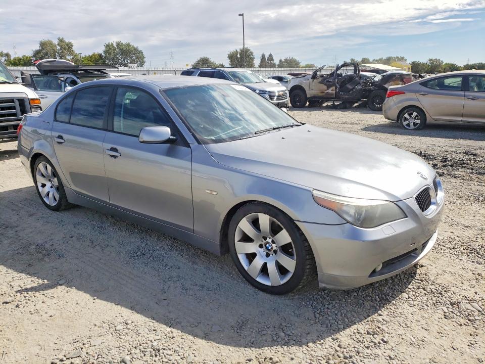 2007 BMW 5 series VIN WBANE73547CM53194 COPART salvage auction — MINOR DENT/SCRATCHES, Ca - Dis/Dlr/Exp Only Clean Title (P), sold $300 on 2026-07-28 (photo 4)