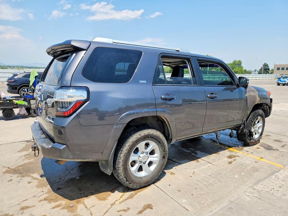 2016 Toyota 4runner VIN JTEBU5JR9G5322281 COPART salvage auction — Burn Engine, CO - PUBLIC - SALVAGE TITLE, sold $275 on 2026-07-27 (photo 3)