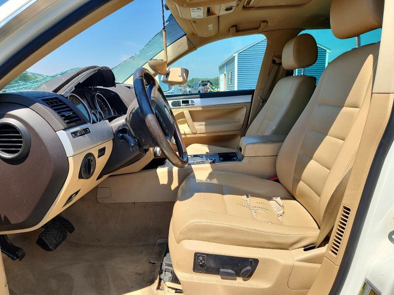 2008 Volkswagen Touareg VIN WVGBE77L18D035570 COPART salvage auction — FRONT END, Ma - Cert Of Title-Reconstrctd Coll, sold $125 on 2026-07-29 (photo 7)