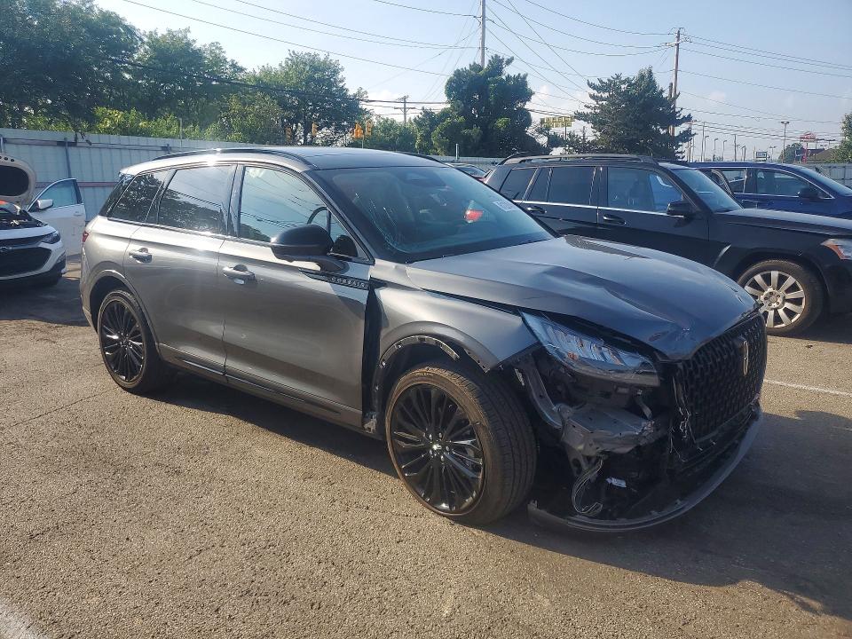 2025 Lincoln Corsair VIN 5LMCJ1DA7SUL13733 COPART salvage auction — FRONT END, OH - CERT OF TITLE-SALVAGE, sold $8,600 on 2026-08-19 (photo 4)