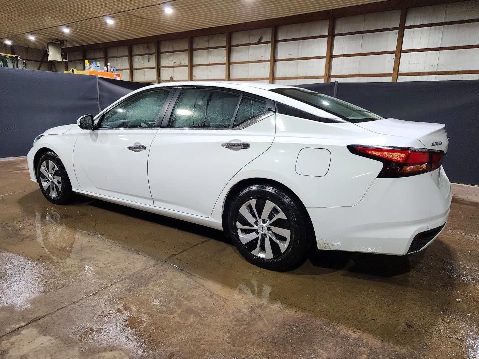 2023 Nissan Altima VIN 1N4BL4BVXPN368026 COPART salvage auction — SIDE, OH - CERT OF TITLE-SALVAGE, sold $2,750 on 2026-07-27 (photo 2)