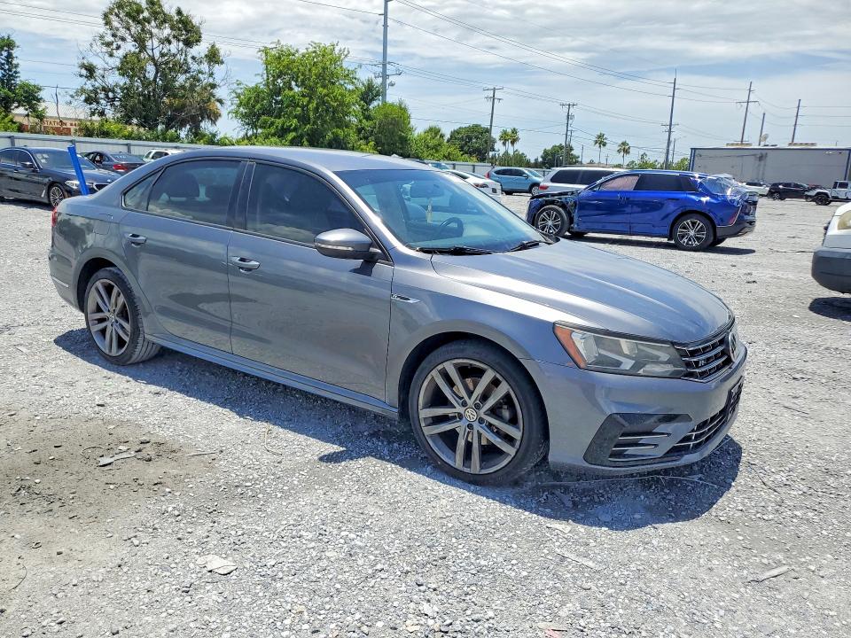 2018 Volkswagen Passat VIN 1VWAA7A33JC001773 COPART salvage auction — NORMAL WEAR, FL - CERTIFICATE OF TITLE, sold $2,750 on 2026-08-07 (photo 4)