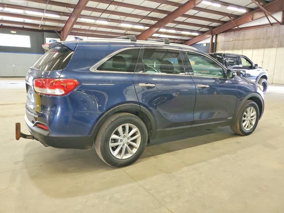 2018 Kia Sorento VIN 5XYPGDA32JG352244 COPART salvage auction — MINOR DENT/SCRATCHES, Wv - Certificate Of Title (P), sold $3,900 on 2026-07-21 (photo 3)
