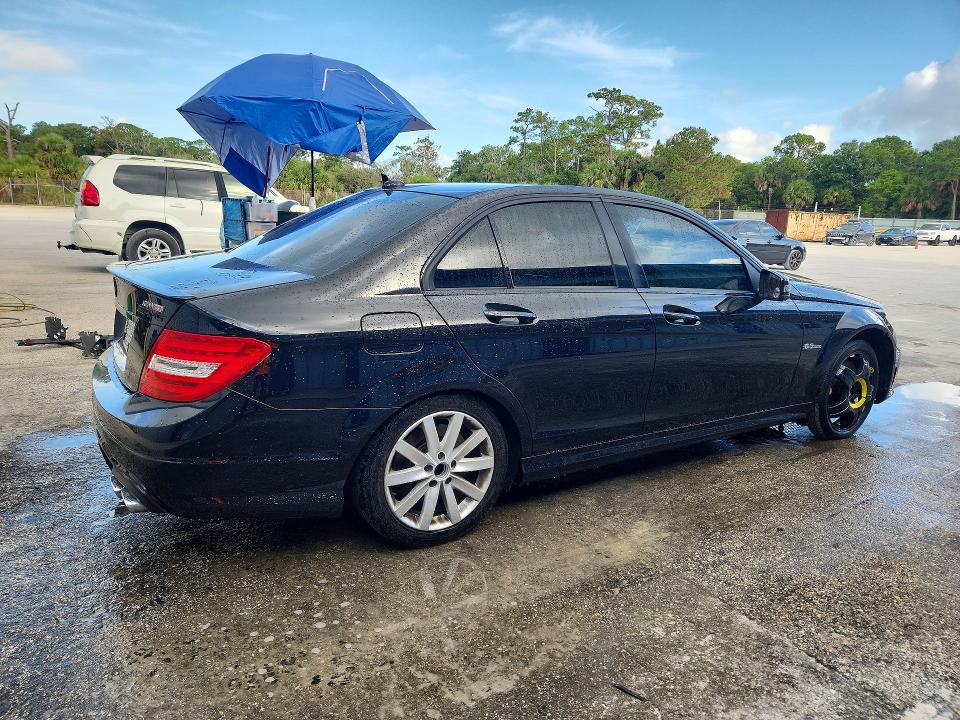 2014 Mercedes-benz C class VIN WDDGF7HB7EA961679 COPART salvage auction — STRIPPED, Fl - Certificate Of Title, sold $1,400 on 2026-07-28 (photo 3)
