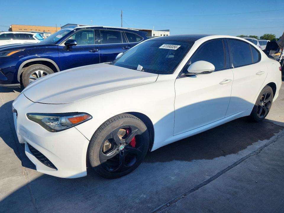 2017 Alfa romeo Giulia VIN ZARFAEEN9H7555238 COPART salvage auction — MINOR DENT/SCRATCHES, Tn - Salvage Certificate (P), sold $2,100 on 2026-08-03 (photo 1)