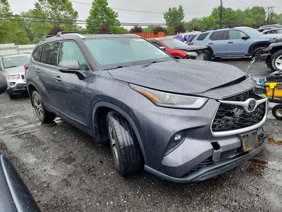 2021 Toyota VIN 5TDGZRBH2MS064622 COPART salvage auction — FRONT END, Ct - Cert Of Title-Salvage, sold $4,050 on 2026-07-31 (photo 4)