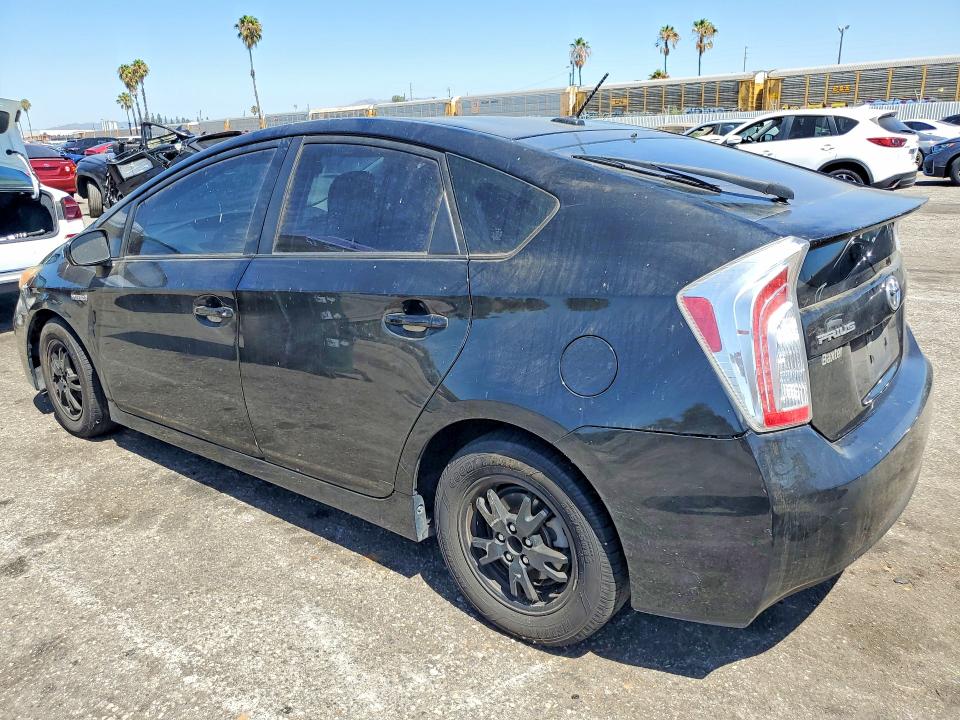 2013 Toyota Prius VIN JTDKN3DU4D5627267 COPART salvage auction — VANDALISM, Ca - Dis/Dlr/Exp App For Dup Clean, sold $875 on 2026-07-31 (photo 2)