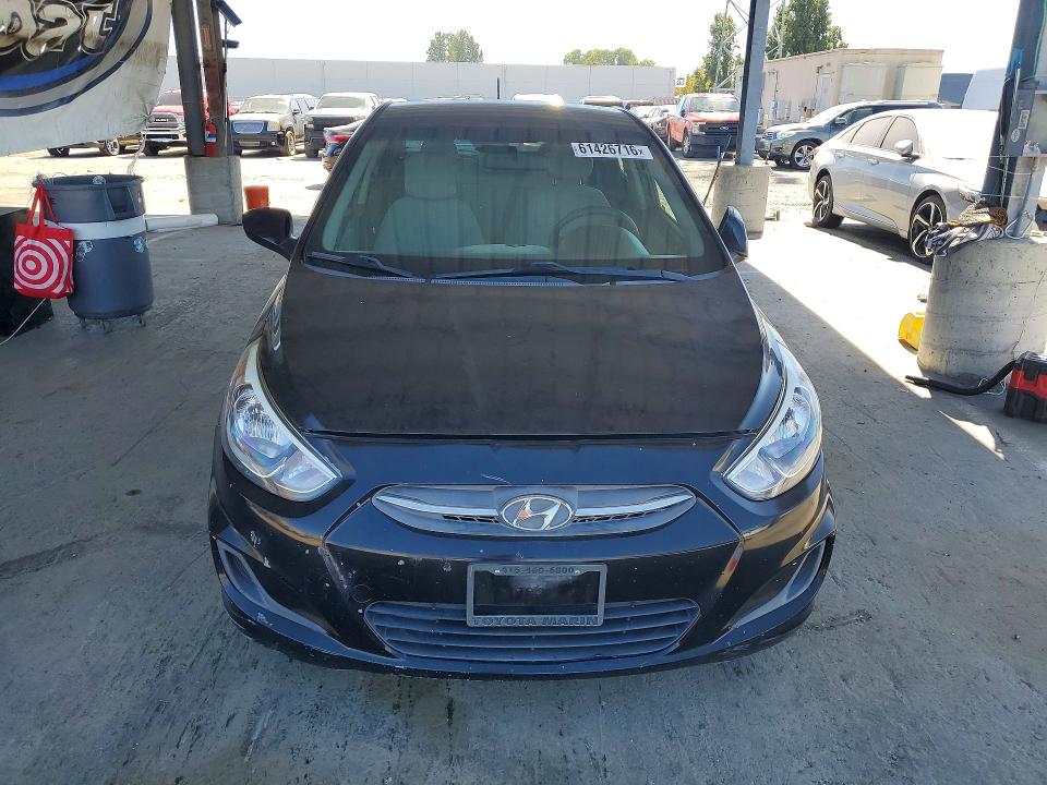 2017 Hyundai Accent VIN KMHCT4AEXHU170579 COPART salvage auction — MINOR DENT/SCRATCHES, Ca - Dis/Dlr/Exp Only Clean Title, sold $650 on 2026-07-28 (photo 5)