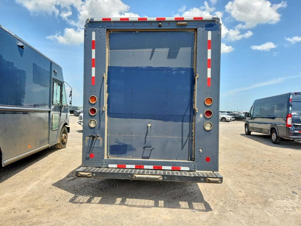 2021 Ford F59 VIN 1F65F5KN1M0A01449 COPART salvage auction — MINOR DENT/SCRATCHES, TX - CERTIFICATE OF TITLE, sold $11,800 on 2026-09-01 (photo 6)