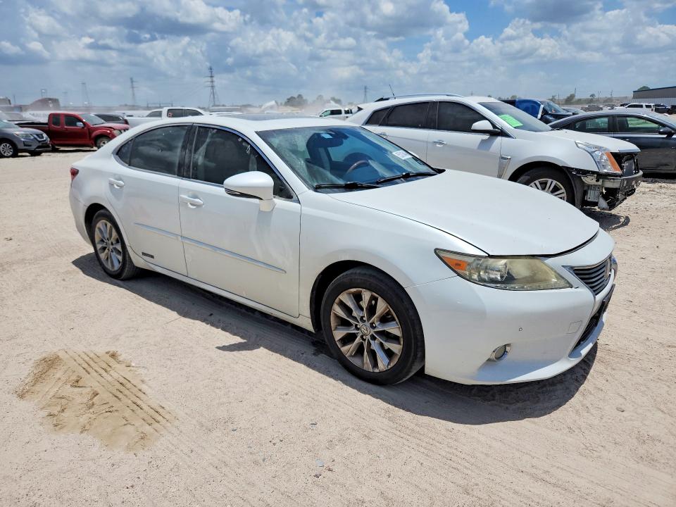 2013 Lexus ES VIN JTHBW1GG9D2019817 COPART salvage auction — SIDE, Tx - Salvage Vehicle Title, sold $1,950 on 2026-07-07 (photo 4)