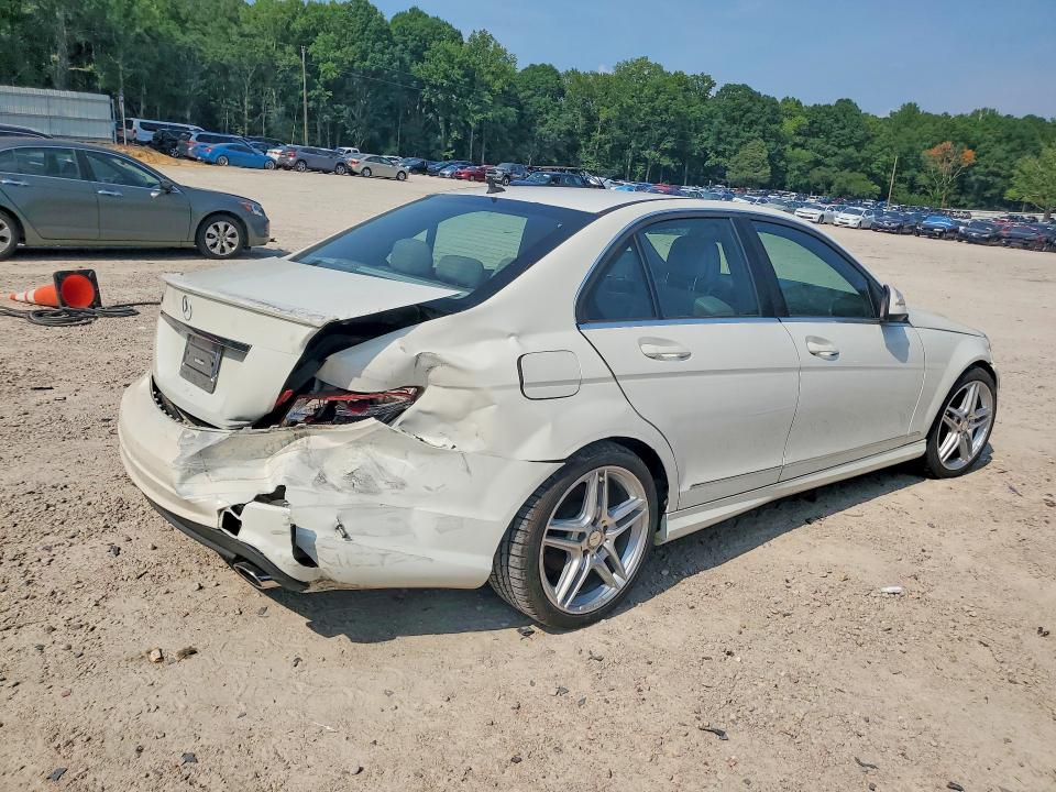 2008 Mercedes-benz C class VIN WDDGF54X48R030407 COPART salvage auction — FRONT END, NC - SALVAGE CERTIFICATE OF TITLE (P), sold $275 on 2026-08-21 (photo 3)