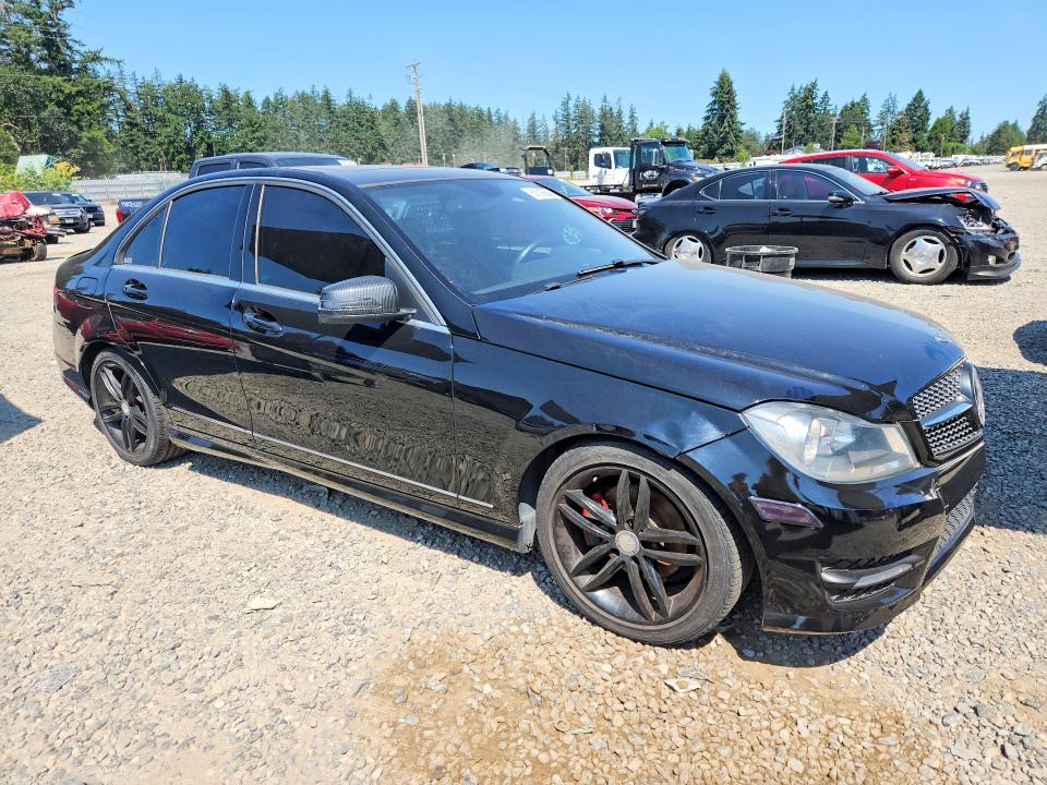 2013 Mercedes-benz C-klasse VIN WDDGF4HB0DR286904 COPART salvage auction — MECHANICAL, Wa - Affidavit In Lieu Of Title, sold $1,250 on 2026-07-24 (photo 4)