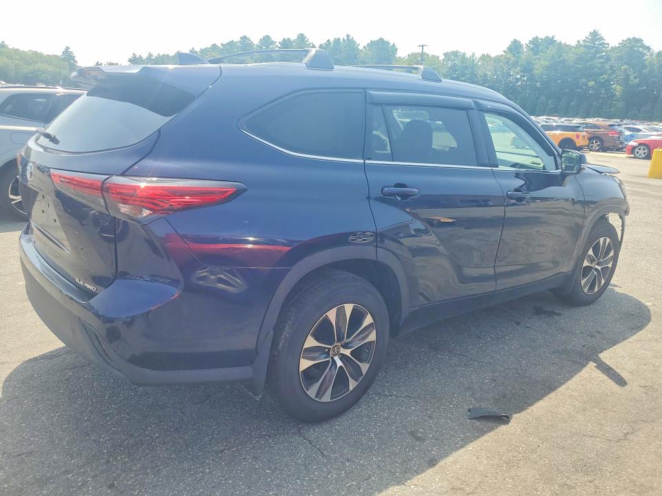 2021 Toyota Highlander VIN 5TDGZRBH1MS116564 COPART salvage auction — FRONT END, Ri - Salvage Certificate Of Title, sold $8,200 on 2026-07-28 (photo 3)