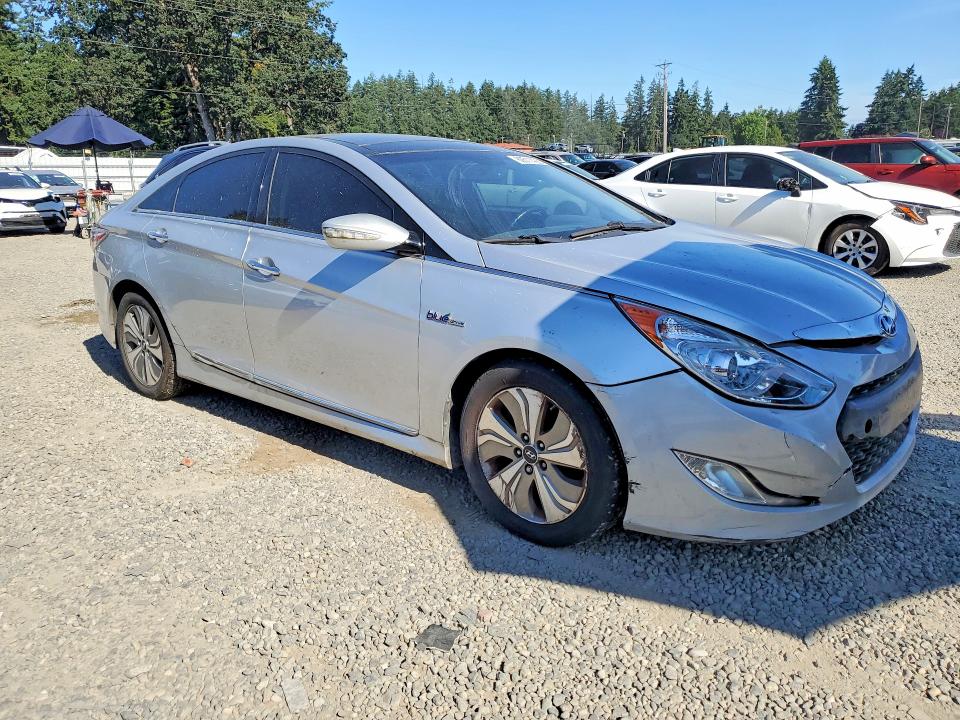 2013 Hyundai Sonata VIN KMHEC4A45DA051088 COPART salvage auction — FRONT END, Wa - Aff In Lieu Of Title - Rebuilt, sold $275 on 2026-07-21 (photo 4)