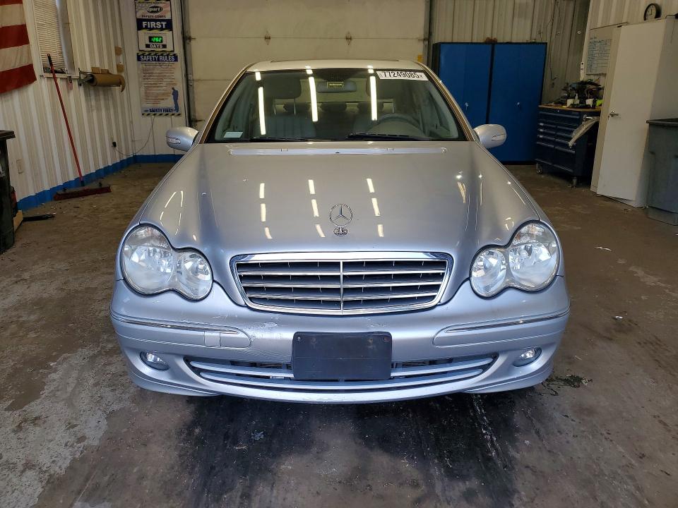 2007 Mercedes-benz C class VIN WDBRF92H67F850640 COPART salvage auction — REAR END, Me - Cert Of Title-Salvage Collisio, sold $90 on 2026-07-23 (photo 5)