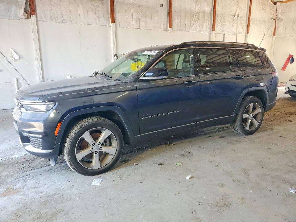 2021 Jeep Cherokee VIN 1C4RJKBG1M8105177 — COPART salvage auction photo