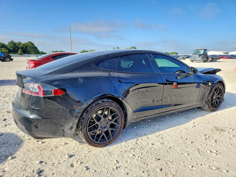 2021 Tesla Model s VIN 5YJSA1E55MF438200 COPART salvage auction — FRONT END, TX - SALVAGE VEHICLE TITLE, sold $9,900 on 2026-08-20 (photo 3)