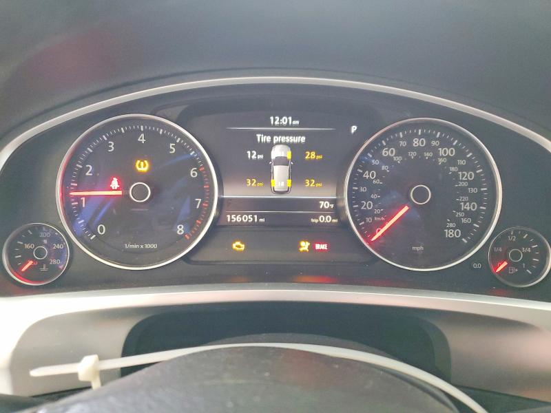 2015 Volkswagen Touareg VIN WVGEF9BP8FD006824 COPART salvage auction — FRONT END, MN - CERTIFICATE OF TITLE (P), sold $1,000 on 2026-07-29 (photo 9)
