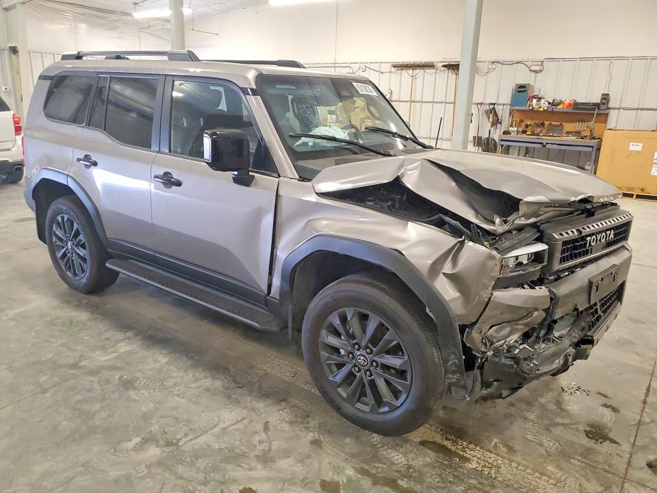 2026 Toyota Land cruiser VIN JTEABFAJ2T5021833 COPART salvage auction — FRONT END, Mn - Cert Of Title-Salvage, sold $27,500 on 2026-08-24 (photo 4)