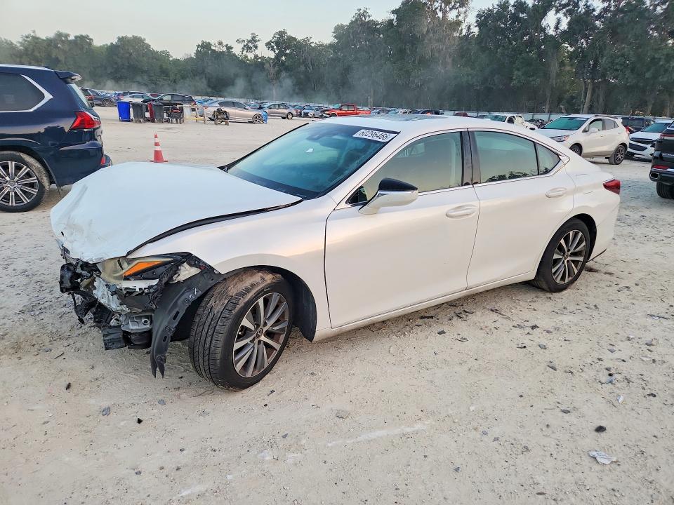 2019 Lexus ES VIN 58ABZ1B13KU018728 — COPART salvage auction photo