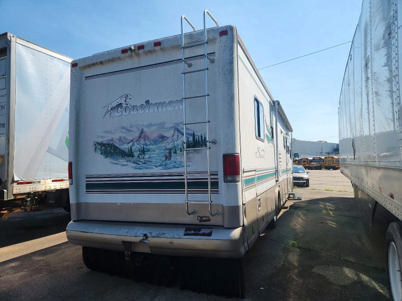 1999 Coachman VIN 3FCNF53S0XJA06288 COPART salvage auction — MINOR DENT/SCRATCHES, OH - CERT OF TITLE-SALVAGE, sold $125 on 2026-07-30 (photo 4)