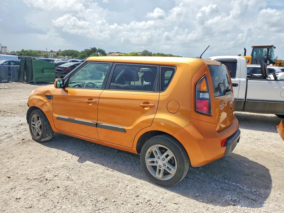 2011 Kia Soul VIN KNDJT2A20B7318136 COPART salvage auction — FRONT END, FL - CERT OF TITLE SLVG REBUILDABLE, sold $375 on 2026-07-24 (photo 2)