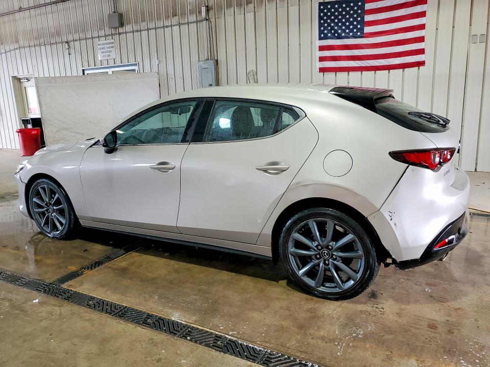 2022 Mazda 3 VIN JM1BPAKLXN1502811 COPART salvage auction — REAR END, Md - Cert Of Salvage > 75% Damage, sold $3,750 on 2026-07-16 (photo 2)