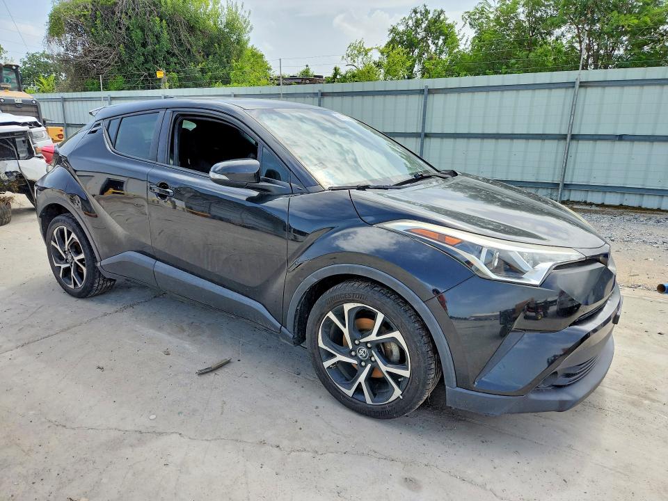 2018 Toyota C-hr VIN JTNKHMBX9J1007281 COPART salvage auction — MINOR DENT/SCRATCHES, TX - CERTIFICATE OF TITLE, sold $4,150 on 2026-07-28 (photo 4)