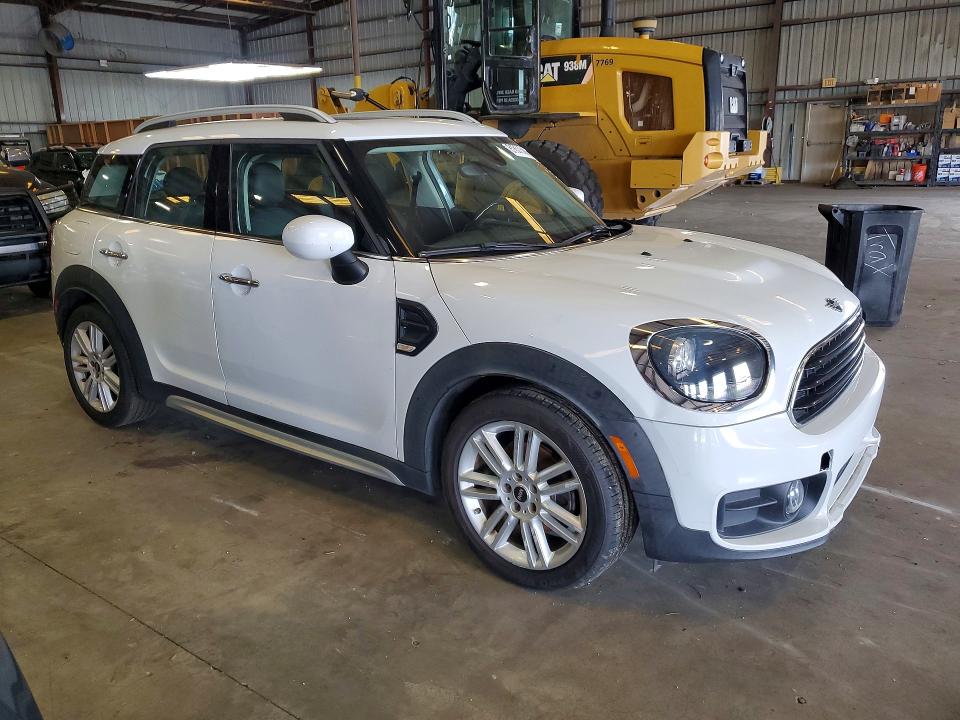 2020 Mini Cooper VIN WMZYW3C03L3L23718 COPART salvage auction — NORMAL WEAR, Fl - Certificate Of Title, sold $6,400 on 2026-08-12 (photo 4)