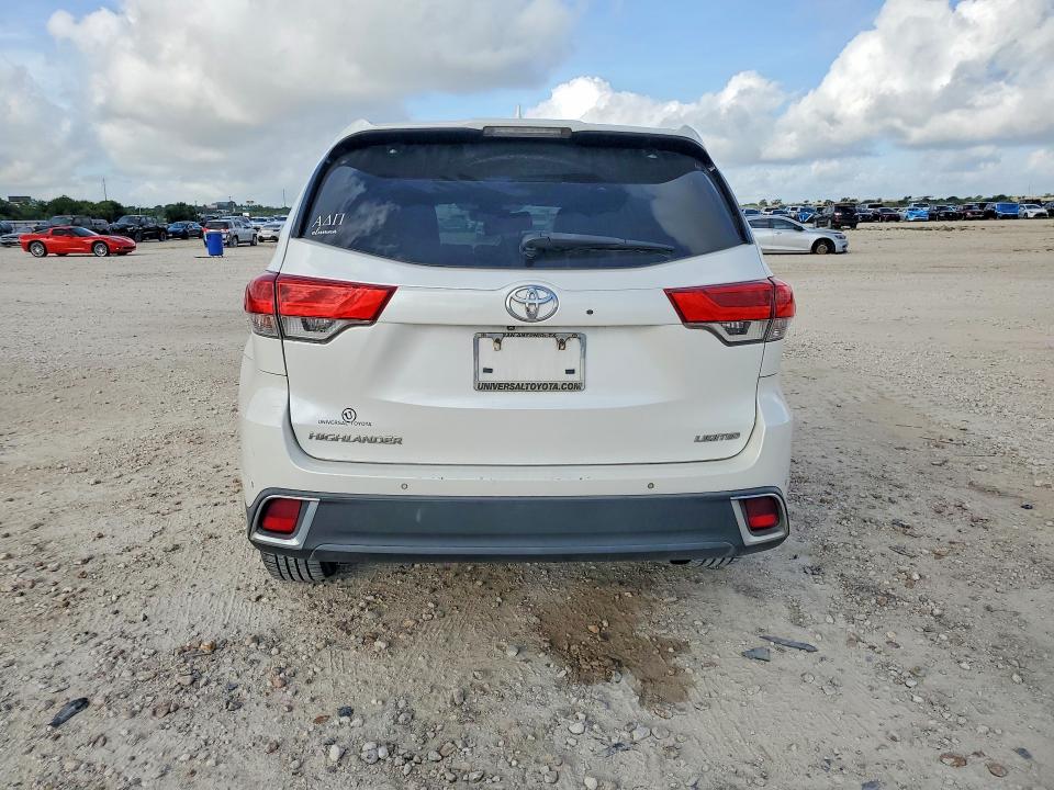 2017 Toyota VIN 5TDYZRFH8HS192030 COPART salvage auction — FRONT END, Tx - Salvage Vehicle Title, sold $6,600 on 2026-07-30 (photo 6)