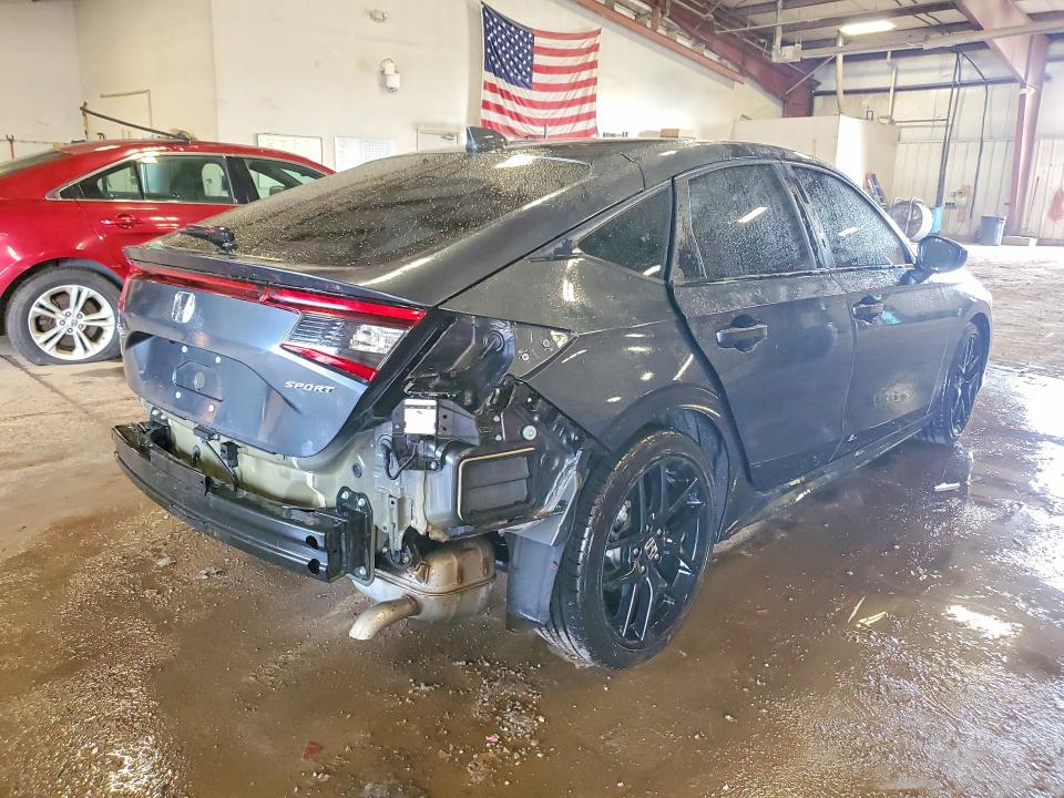 2025 Honda Civic VIN 19XFL2H82SE032840 COPART salvage auction — REAR END, Salvage Title, sold $7,900 on 2026-08-28 (photo 3)