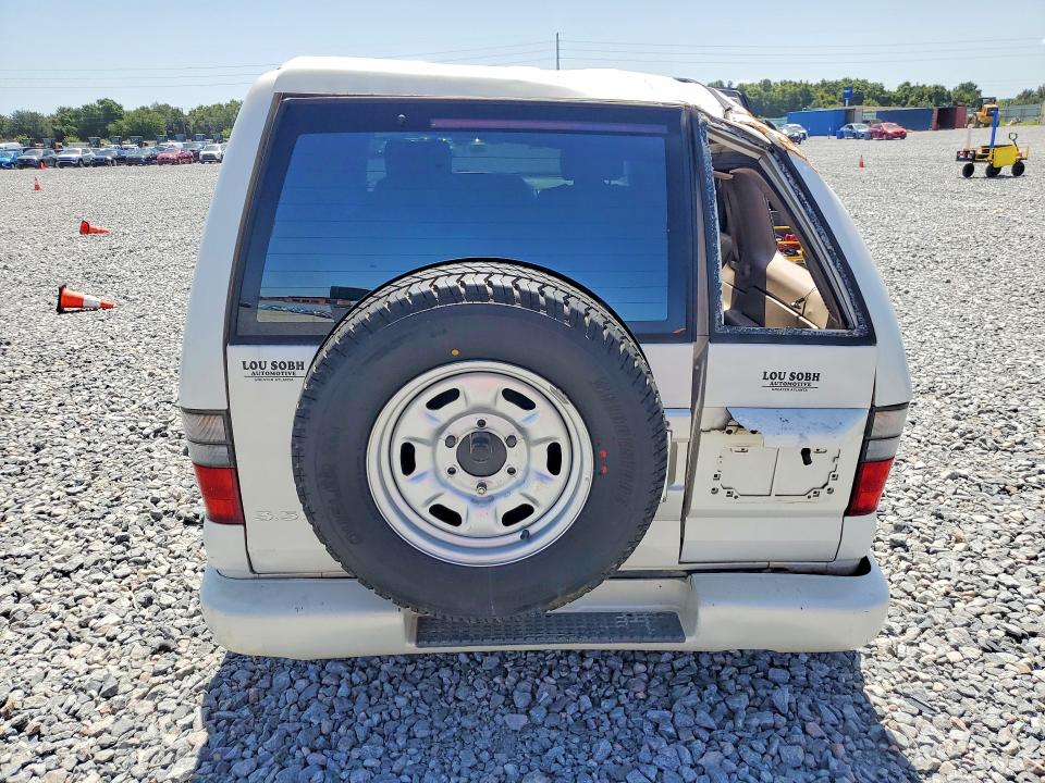 2001 Isuzu Trooper VIN JACDJ58X917J13210 COPART salvage auction — REAR END, Fl - Cert Of Title Slvg Rebuildable, sold $10 on 2026-07-31 (photo 6)