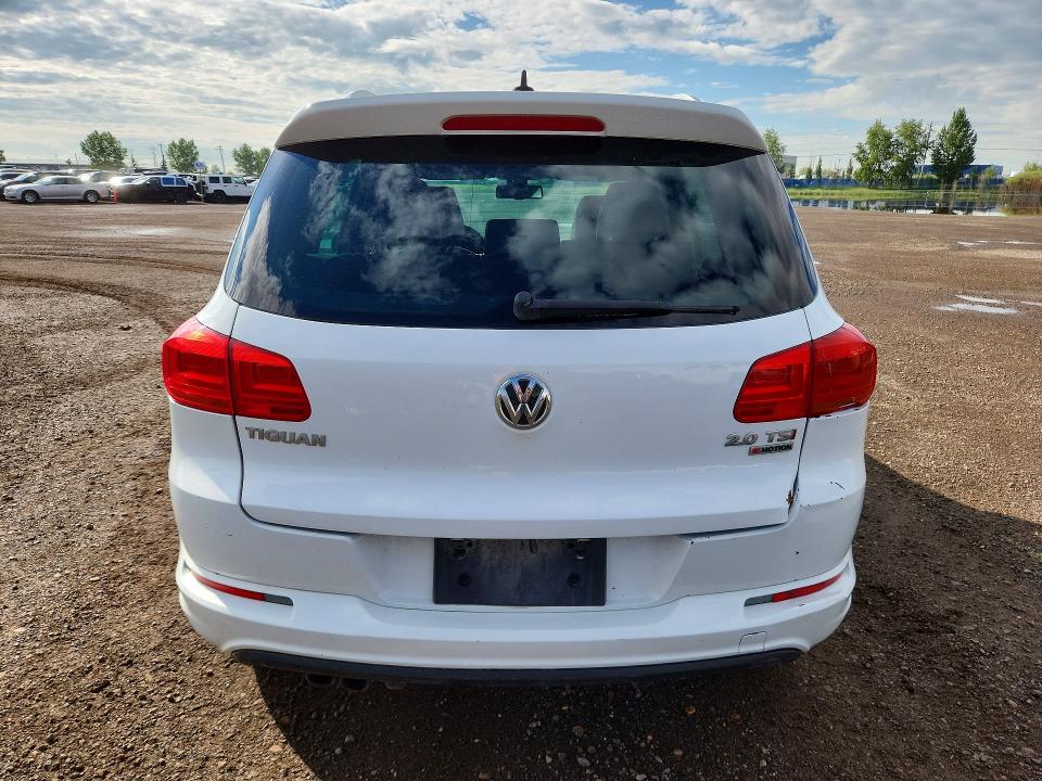 2016 Volkswagen Tiguan VIN WVGJV7AX1GW500794 COPART salvage auction — MECHANICAL, Ab - Bos - Rebuilt, sold $975 on 2026-07-28 (photo 6)