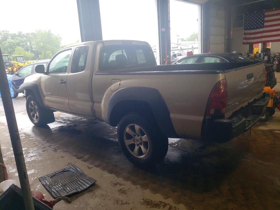 2008 Toyota Tacoma VIN 5TEUU42N68Z499033 COPART salvage auction — FRONT END, CT - CERT OF TITLE-SALVAGE, sold $2,250 on 2026-07-14 (photo 2)
