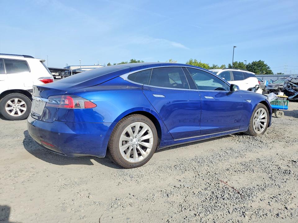 2016 Tesla Model s VIN 5YJSA1E17GF139387 COPART salvage auction — NORMAL WEAR, Ca - Dlr/Dis/Exp Only Salvage Title, sold $2,700 on 2026-07-07 (photo 3)