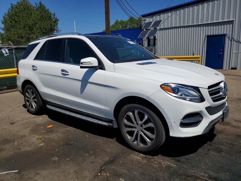 2016 Mercedes-benz Gle VIN 4JGDA5HB9GA757044 COPART salvage auction — MINOR DENT/SCRATCHES, Co - Dis/Dlr/Exp Only Clean Title (P), sold $675 on 2026-07-18 (photo 4)