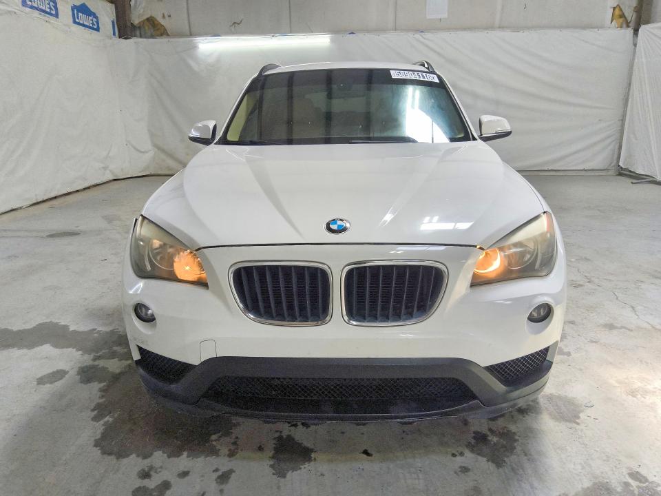 2015 BMW X1 VIN WBAVM1C57FV318150 COPART salvage auction — MINOR DENT/SCRATCHES, Fl - Certificate Of Destruction, sold $600 on 2026-08-20 (photo 5)