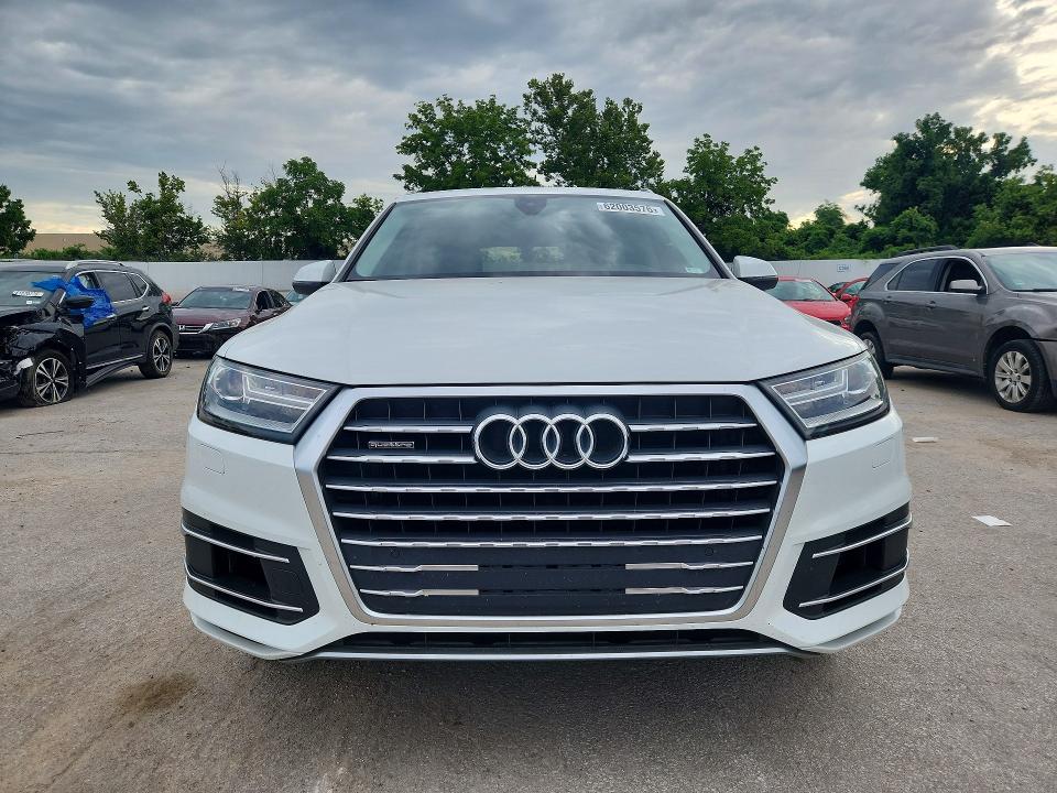 2018 Audi Q7 VIN WA1AAAF76JD005400 COPART salvage auction — MINOR DENT/SCRATCHES, Mo - Certificate Of Title, sold $675 on 2026-07-24 (photo 5)