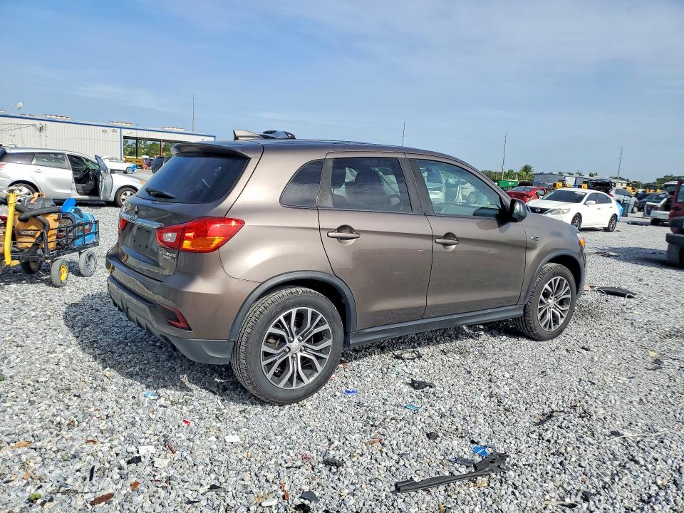 2019 Mitsubishi VIN JA4AP3AU1KU021139 COPART salvage auction — FRONT END, Il - Certificate Of Title, sold $3,250 on 2026-07-17 (photo 3)