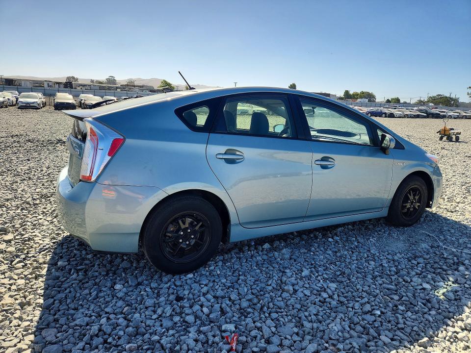 2015 Toyota Prius VIN JTDKN3DU3F1972817 COPART salvage auction — REAR END, Ca - Salvage Certificate, sold $150 on 2026-08-20 (photo 3)